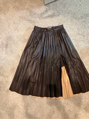 Abercrombie & Fitch Black Pleated A-Line Skirt with Tan Panel